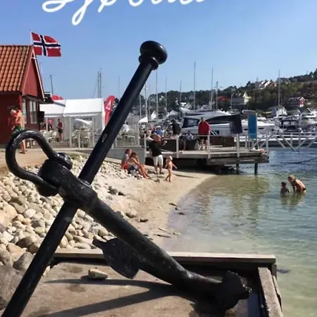 アパート Modern Seaside At In Grimstad Fevik