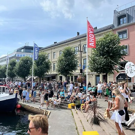 アパート Modern Seaside At In Grimstad
